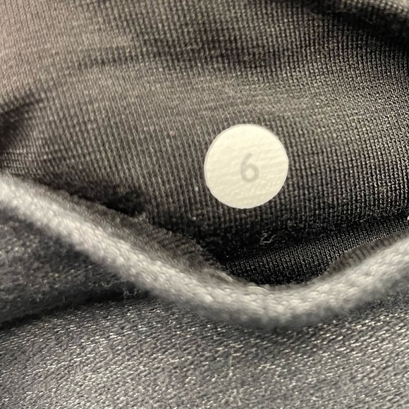 Lululemon Slub Denim Black Dark Gray Capri Cropped Leggings Size 6 - Picture 4 of 7